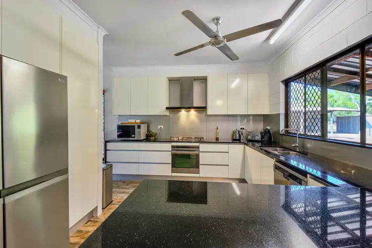 27 Flockhart Drive, Marlow Lagoon NT 830