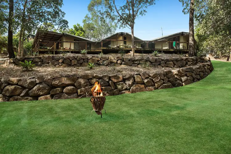 63 Simpsons Road, Elanora QLD 4221