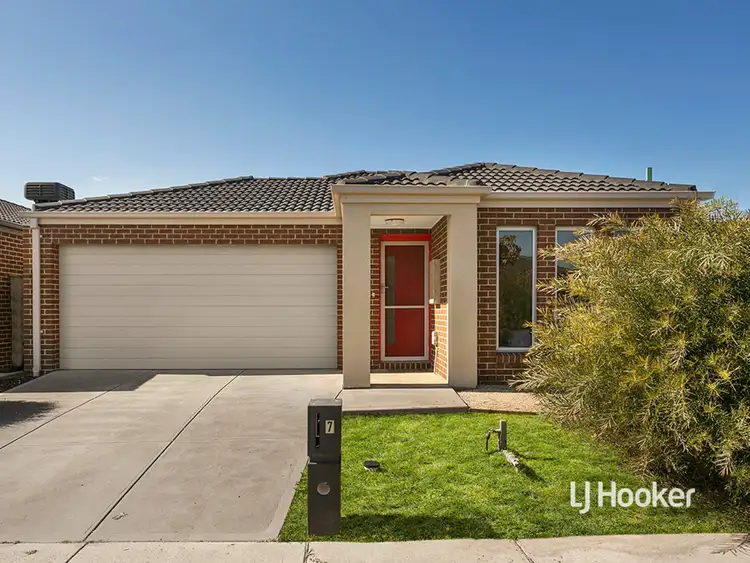 7 Treeleaf Avenue, Point Cook VIC 3030
