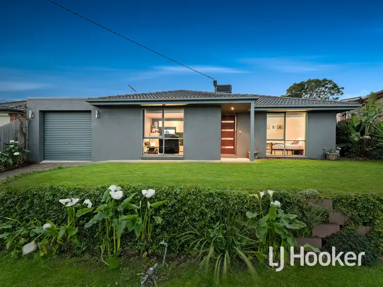 Main view of Homely house listing, 5 Meredith Crescent, Hampton Park VIC 3976