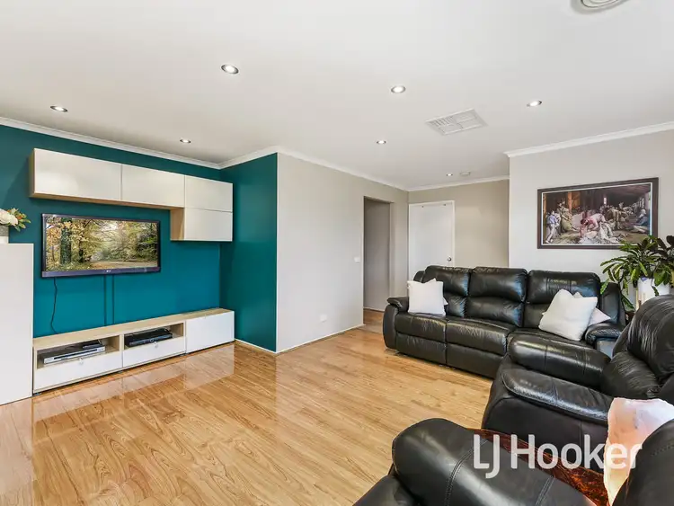 Fourth view of Homely house listing, 5 Meredith Crescent, Hampton Park VIC 3976