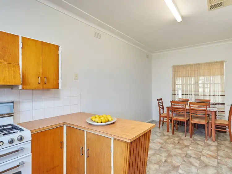 Sixth view of Homely house listing, 1 Tichborne Crescent, Kooringal NSW 2650