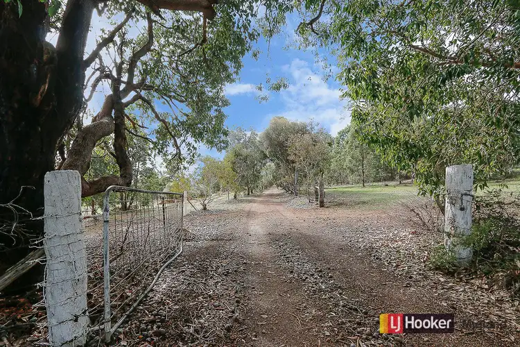1120 Berry Road, Gidgegannup WA 6083