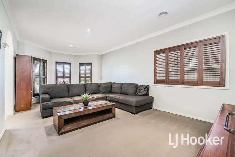 Third view of Homely house listing, 6 Winneke Way, Pakenham VIC 3810