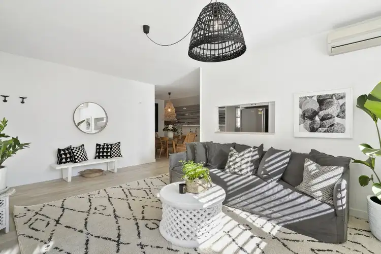 Second view of Homely apartment listing, 5/61 Central Road, Avalon NSW 2107