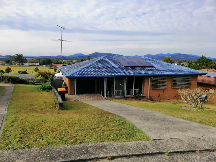 12 Glenmore Crescent, Macksville NSW 2447