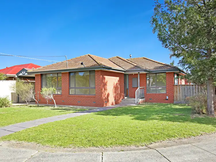 Main view of Homely villa listing, 1/4 Appin Court, Meadow Heights VIC 3048