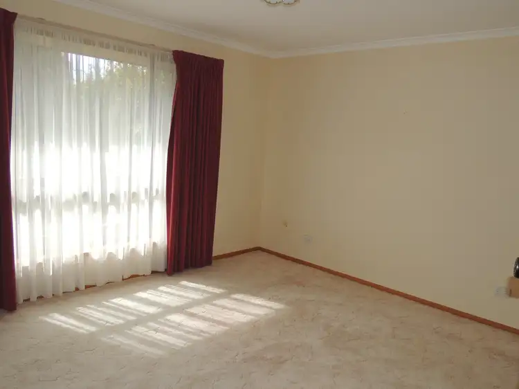 Fifth view of Homely house listing, 9 Poole Boulevard, Swan Hill VIC 3585