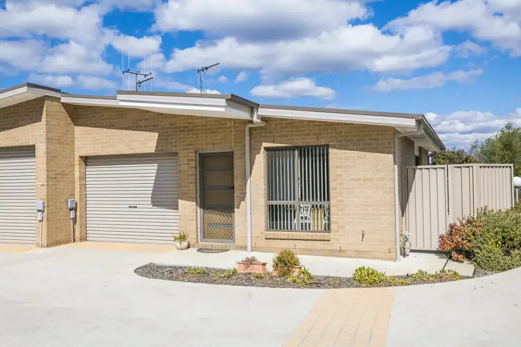 2/26 Carrington Street, Queanbeyan NSW 2620