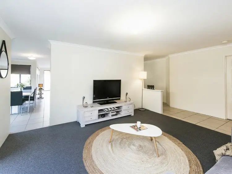 Sixth view of Homely house listing, 2 Quokka Street, Wattle Grove WA 6107