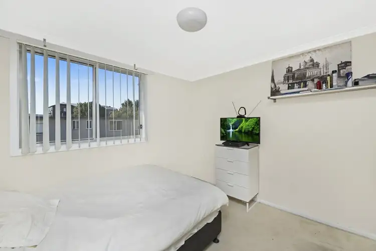 Fifth view of Homely unit listing, 5/10 Stornaway Road, Queanbeyan NSW 2620