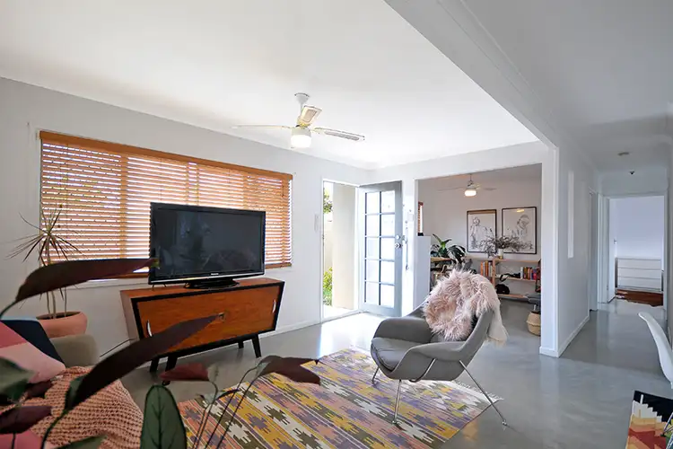 Fifth view of Homely semi-detached listing, 2/156 Johnston Street, Southport QLD 4215