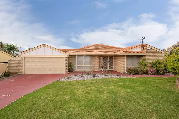 18 Blaize Close, Leeming WA 6149