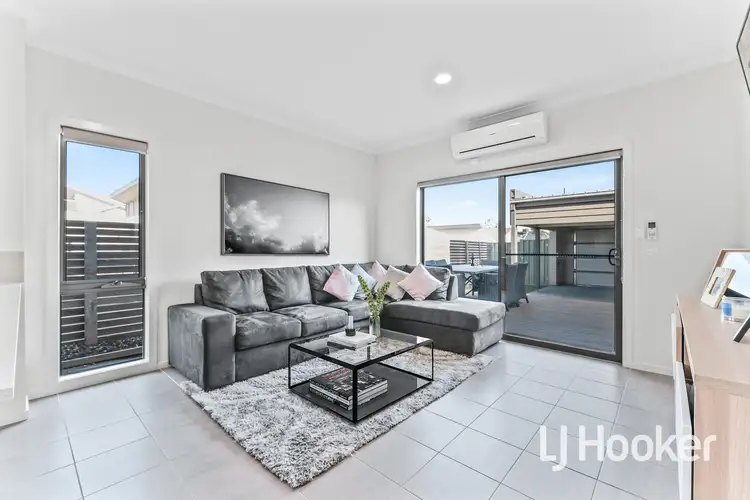 Sixth view of Homely house listing, 10 Park Orchard Drive, Pakenham VIC 3810