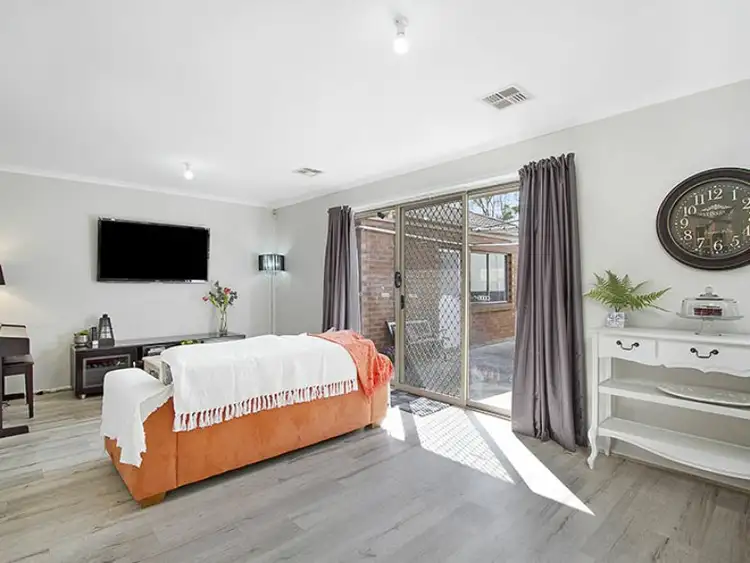 Sixth view of Homely house listing, 2 Rendcomb Street, Kilsyth South VIC 3137