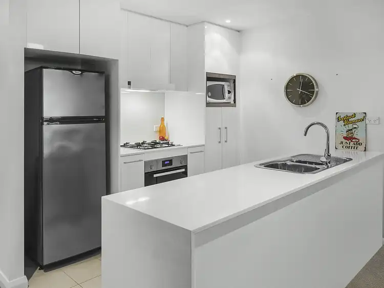 Fifth view of Homely unit listing, 202/8 Duntroon Avenue, St Leonards NSW 2065