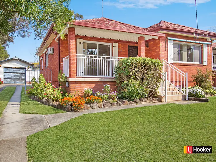 90 Lucas Road, Seven Hills NSW 2147