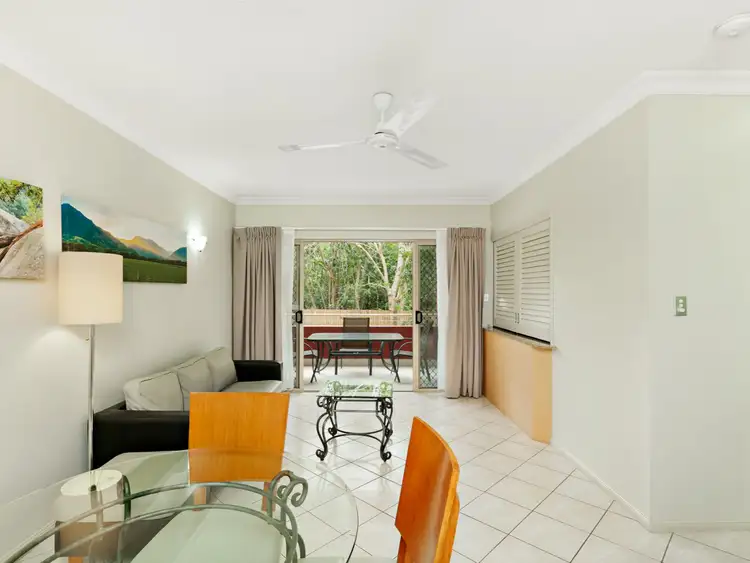 1105/2 Greenslopes Street, Cairns North QLD 4870