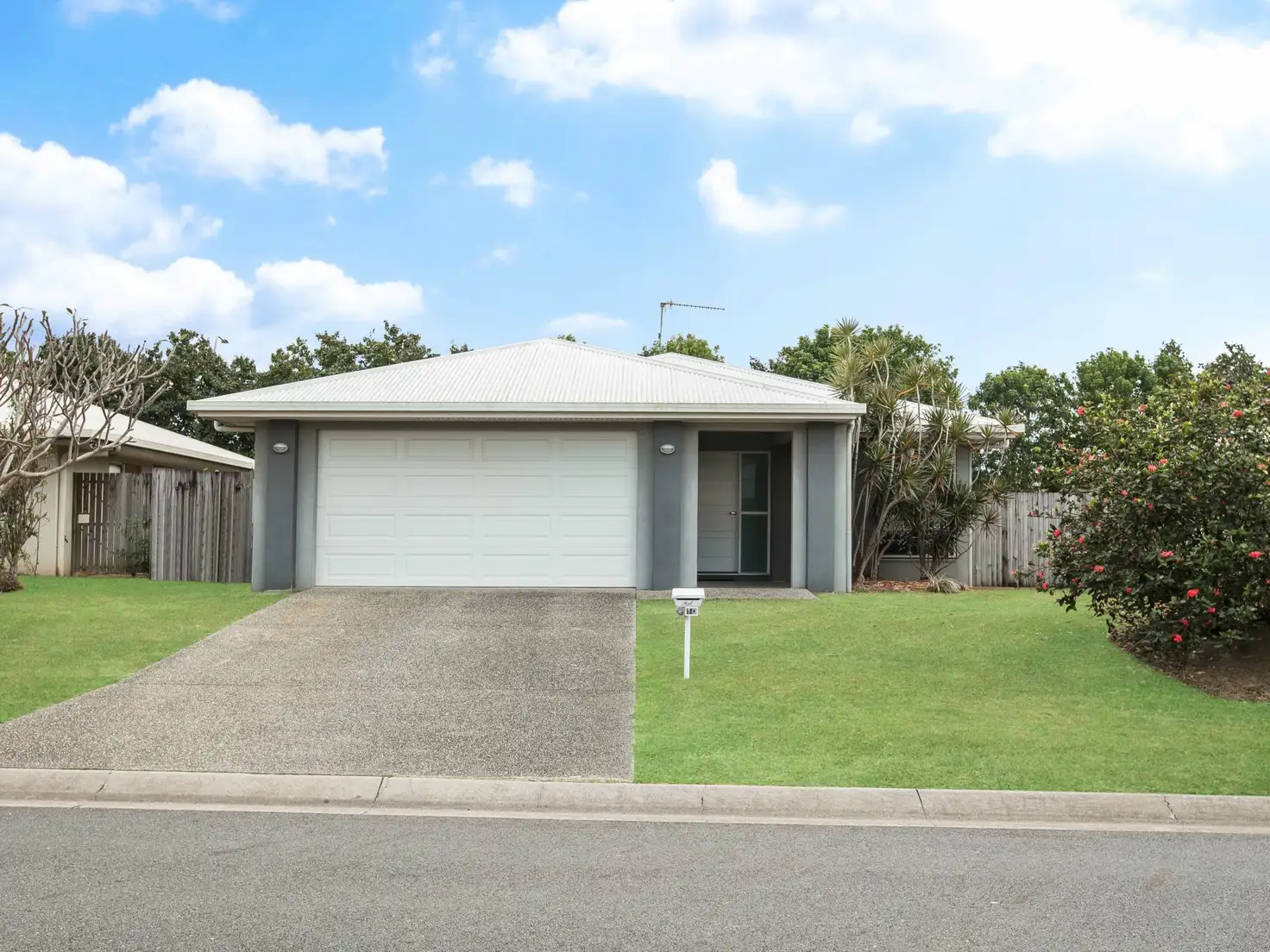 Main view of Homely house listing, 10 Mullock Place, Edmonton QLD 4869