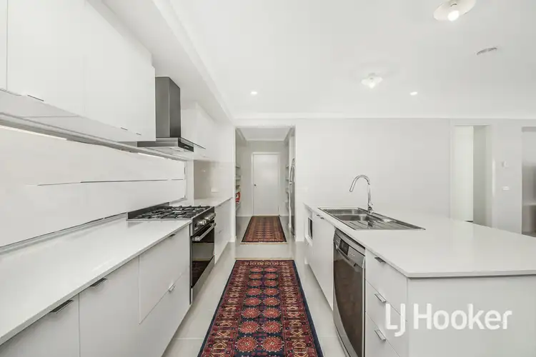 Second view of Homely house listing, 5 Gotch Place, Clyde VIC 3978