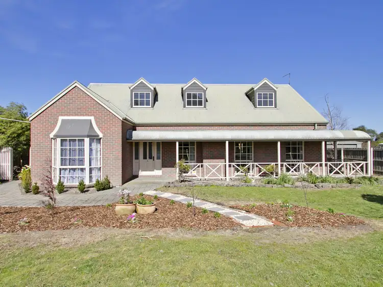 Second view of Homely house listing, 4 Edward Place, Traralgon VIC 3844
