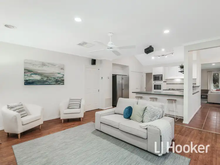 Sixth view of Homely house listing, 7 Blue Jay Court, Narre Warren South VIC 3805