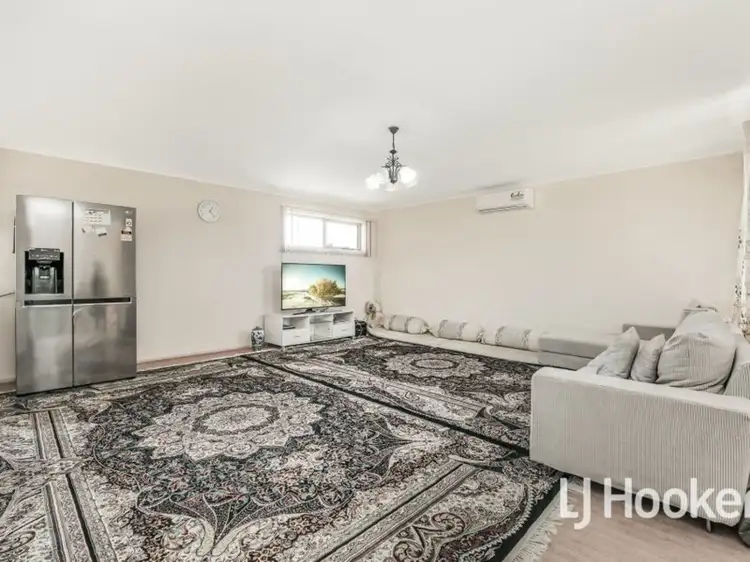 Fourth view of Homely unit listing, 2/77 Oaktree Drive, Hampton Park VIC 3976