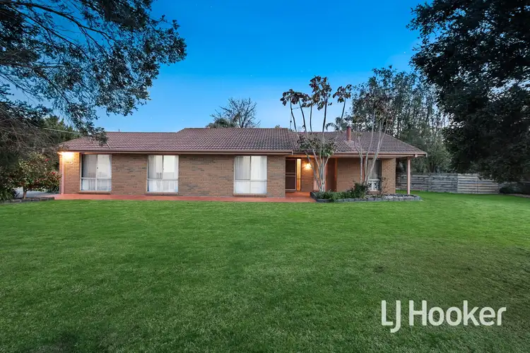 15 Richards Road, Nar Nar Goon VIC 3812