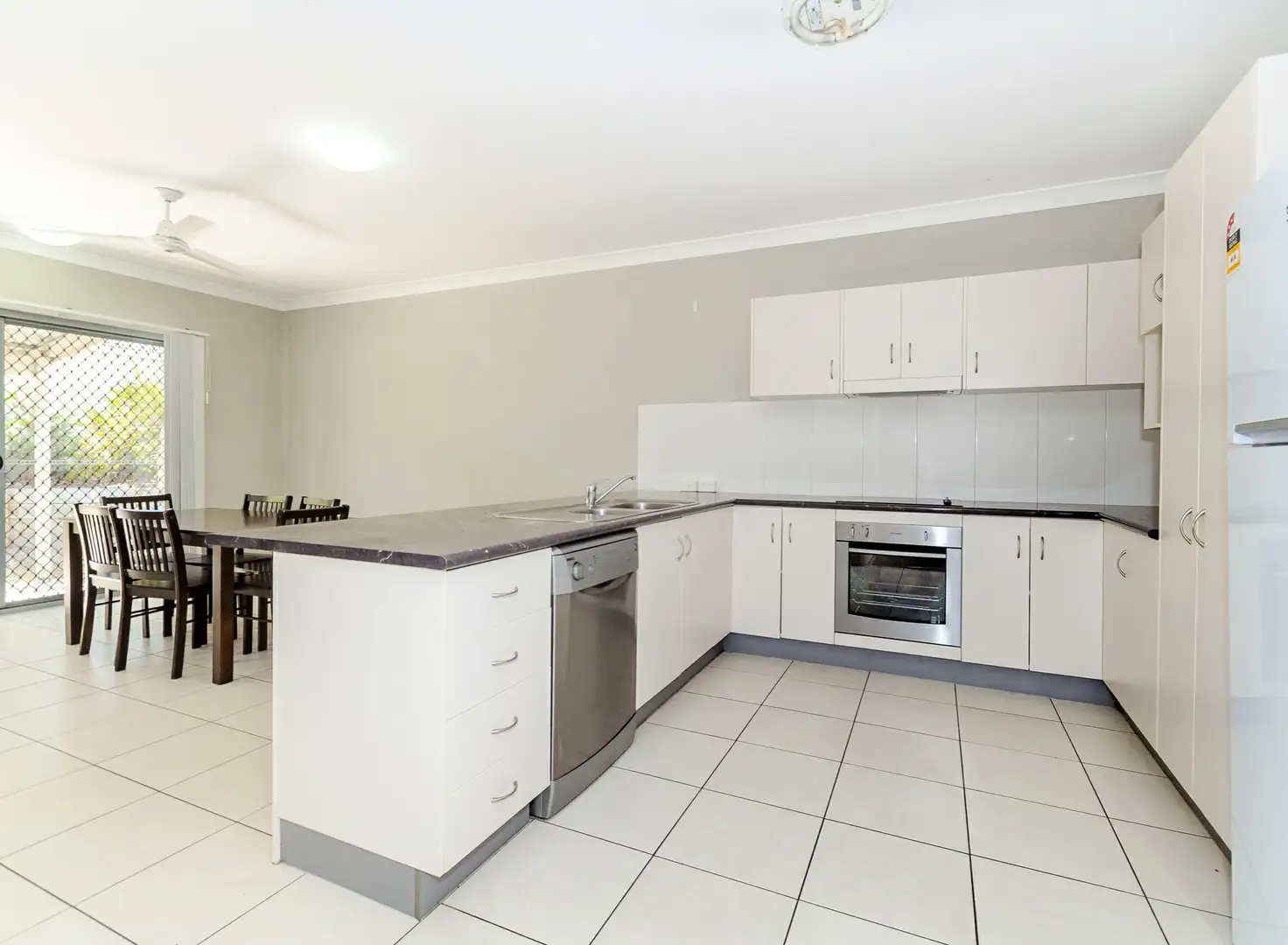 Main view of Homely unit listing, Unit 11/216 Oaka Street, South Gladstone QLD 4680