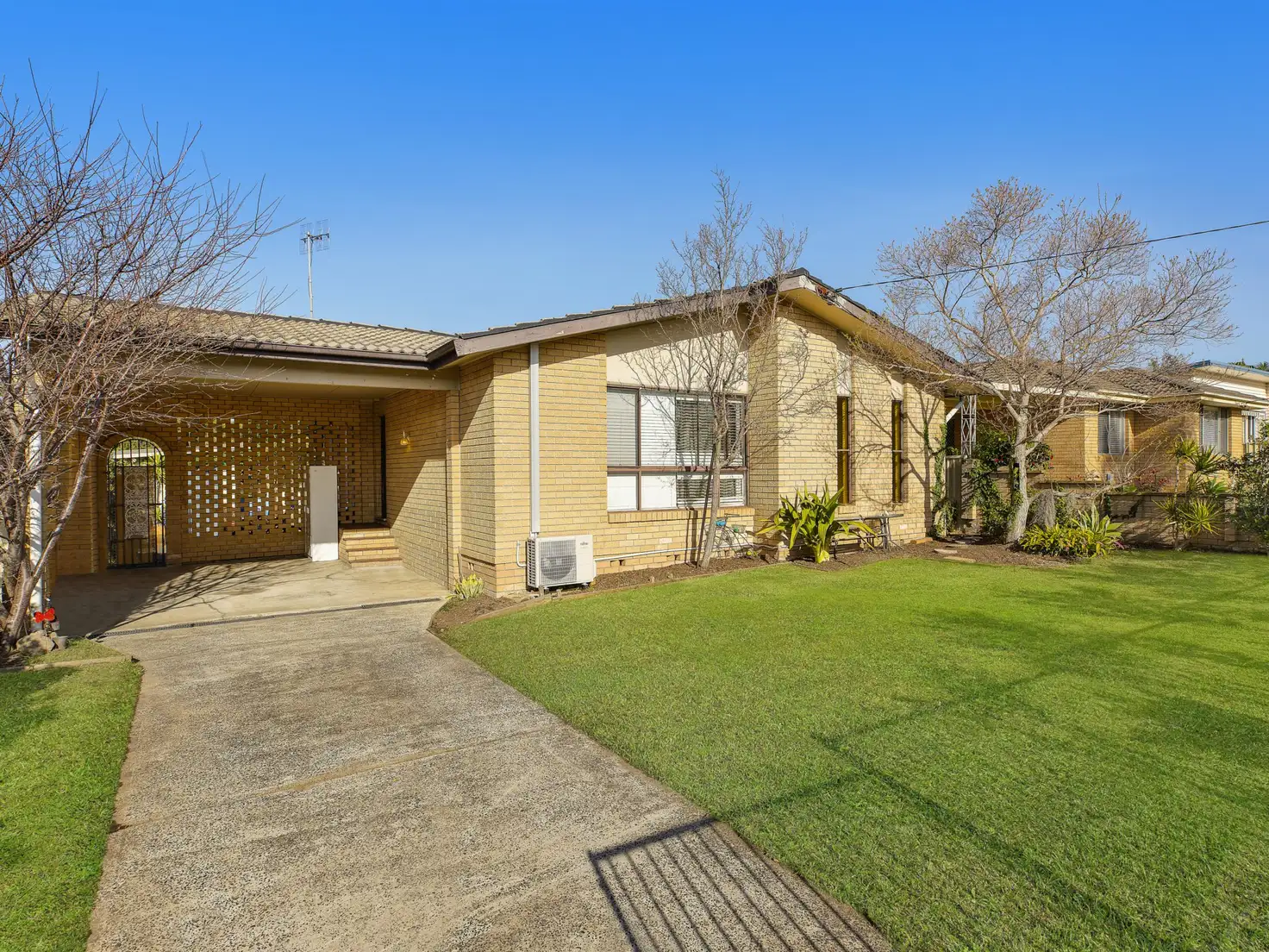 Main view of Homely house listing, 6 Dampier Boulevard, Killarney Vale NSW 2261
