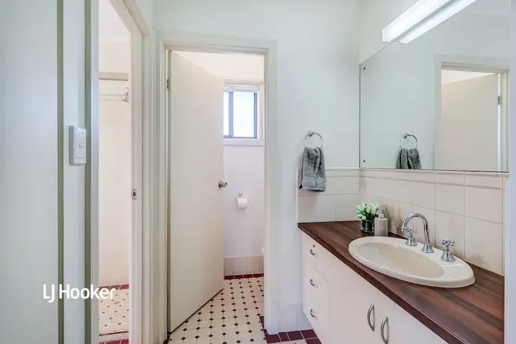 Fourth view of Homely house listing, 8 McEwin Court, Enfield SA 5085