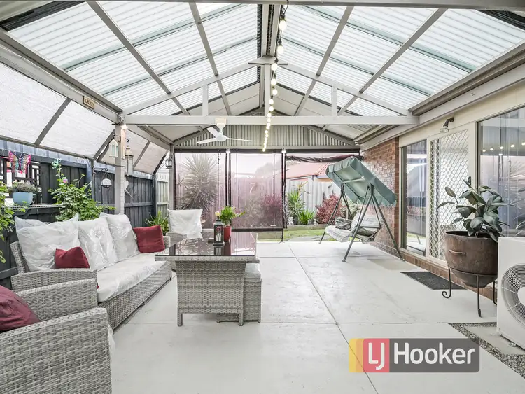 Second view of Homely house listing, 5 Mira Court, Cranbourne VIC 3977