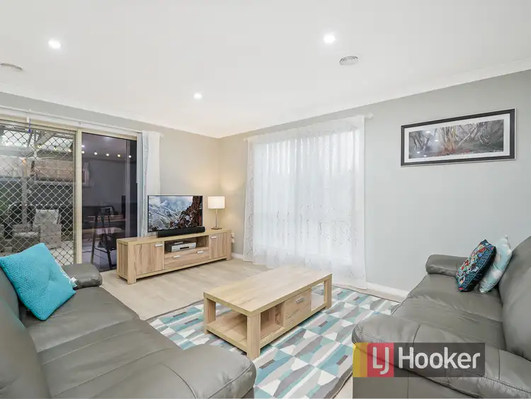 Sixth view of Homely house listing, 5 Mira Court, Cranbourne VIC 3977