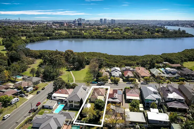 5 Deakin Street, Concord NSW 2137
