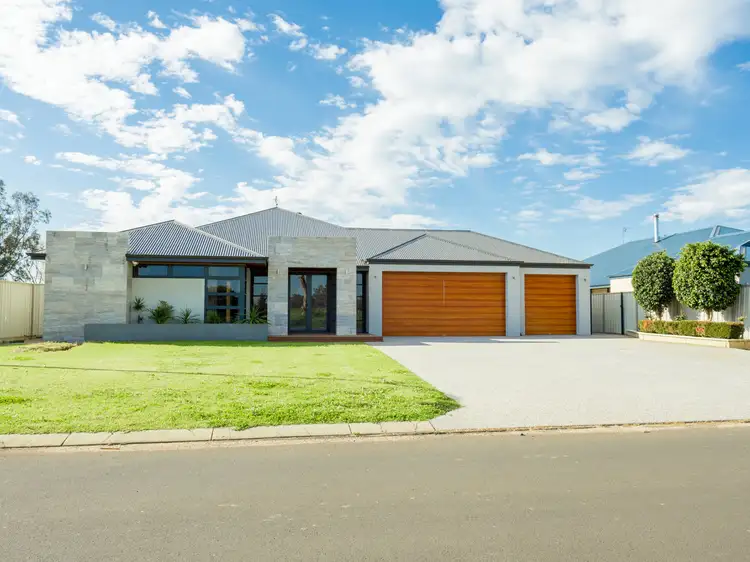 110 Herbert Road, Harvey WA 6220