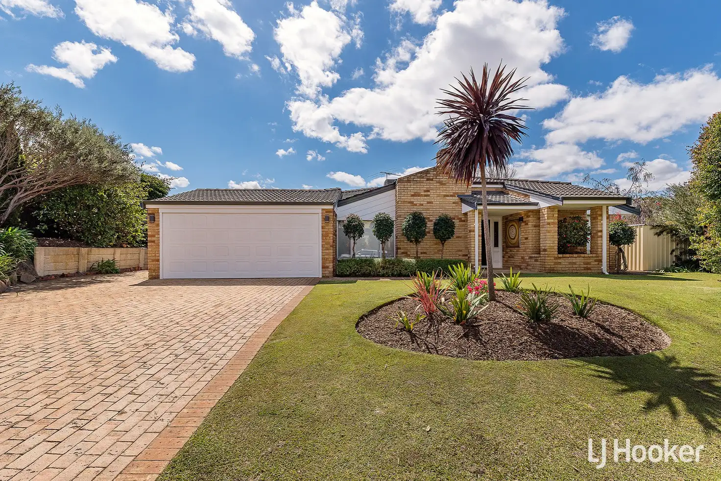 Main view of Homely house listing, 2 Harwood Rise, Leeming WA 6149