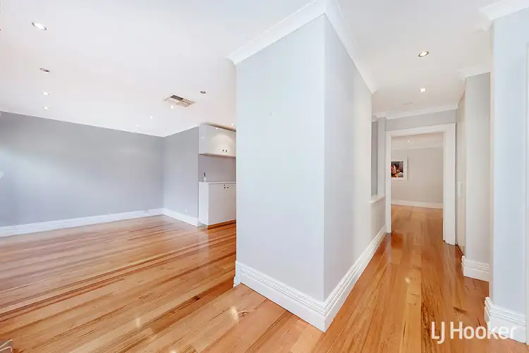 Fifth view of Homely house listing, 2 Harwood Rise, Leeming WA 6149