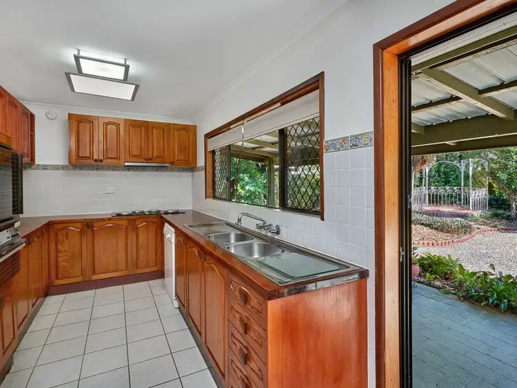 Fourth view of Homely house listing, 8 Rangeview Close, Smithfield QLD 4878