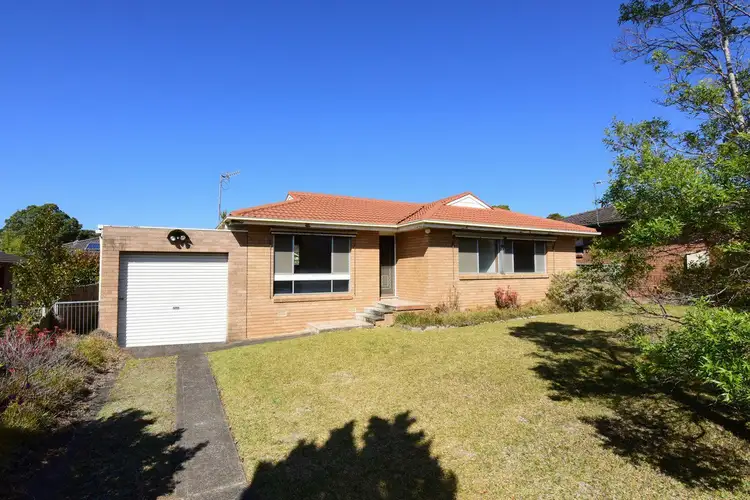 17 Fuchsia Crescent, Bomaderry NSW 2541