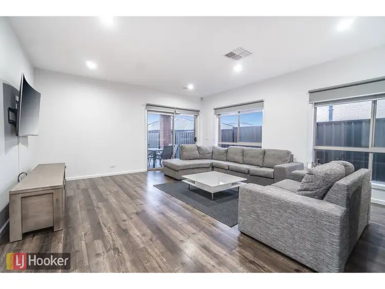 Sixth view of Homely house listing, 16 Ocean Way, Craigieburn VIC 3064