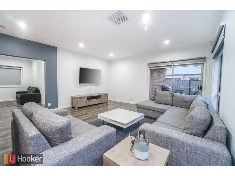 Seventh view of Homely house listing, 16 Ocean Way, Craigieburn VIC 3064