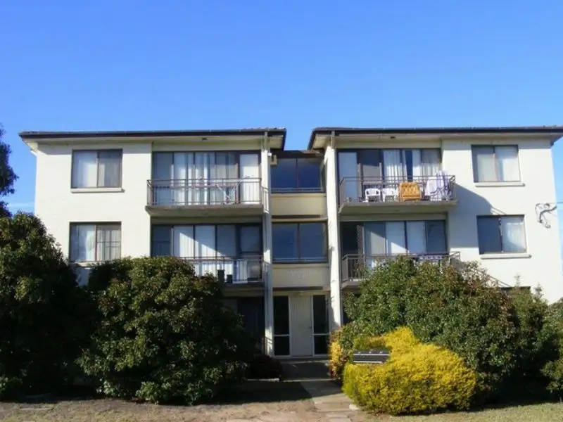Main view of Homely unit listing, 2/11 Queen Street, Goulburn NSW 2580
