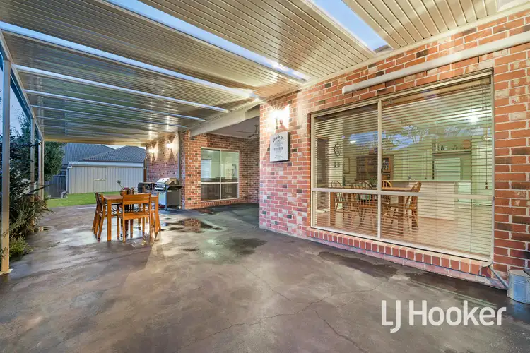 Fifth view of Homely house listing, 2 Karawun Walk, Pakenham VIC 3810