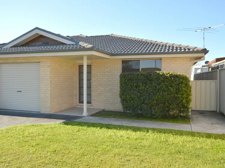 2/74 Yates Street, East Branxton NSW 2335