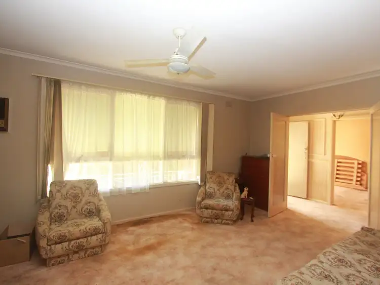 Third view of Homely house listing, 10 Lantana Court, Frankston VIC 3199