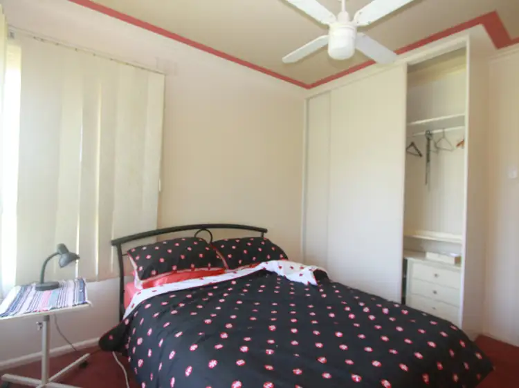 Sixth view of Homely house listing, 10 Lantana Court, Frankston VIC 3199