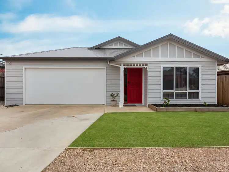 17 Buloke Crescent, Kilmore VIC 3764