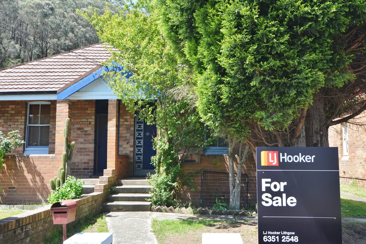 Main view of Homely semi-detached listing, 27 Redgate Street, Lithgow NSW 2790