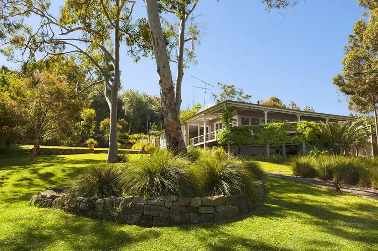 Fourth view of Homely house listing, 4 The Chase, Lovett Bay NSW 2105