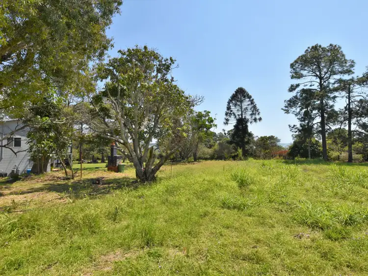 9 Canaipa Point Drive, Russell Island QLD 4184